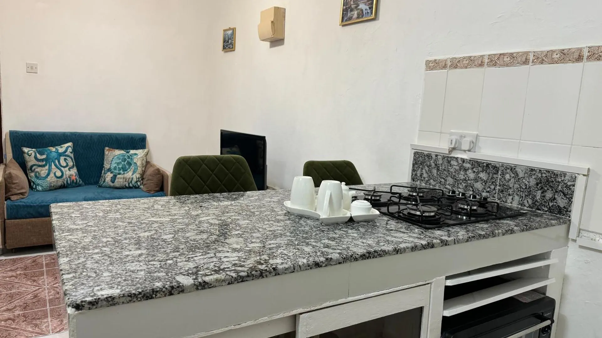 Tierra Santa Self Caterings Apartments ボー・ヴァロン セーシェル